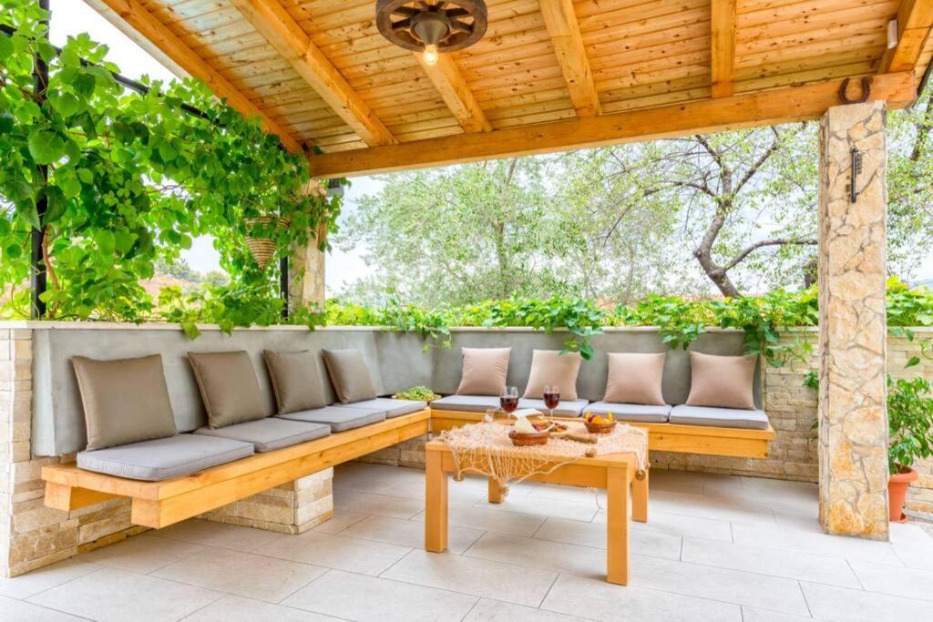 Villa Lipovac Trogir Buitenkant foto