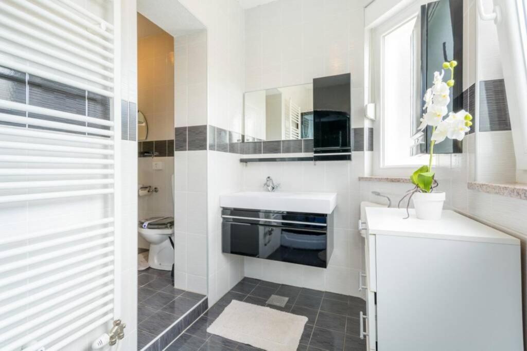 Villa Lipovac Trogir Buitenkant foto